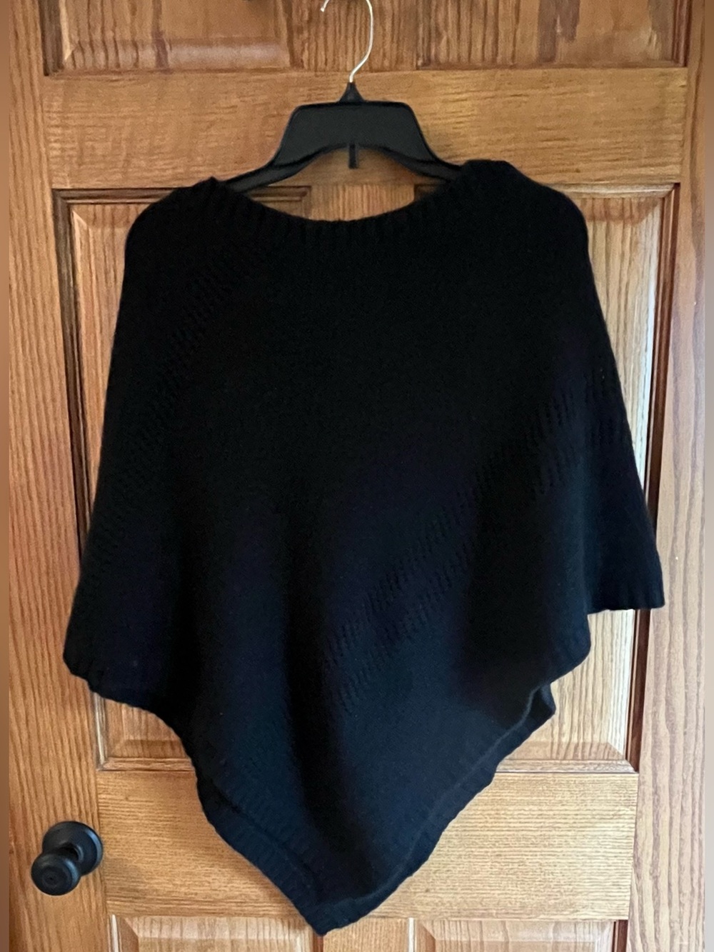 G.H. Bass & Co. Black Knit Poncho Medium